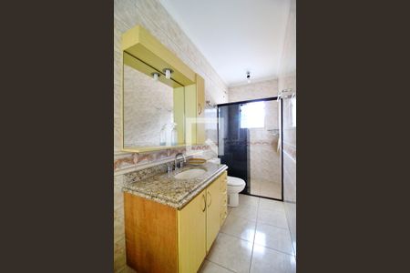 Casa à venda com 260m², 3 quartos e 2 vagasBanheiro da Suíte