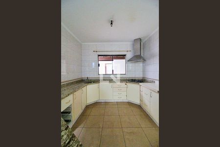 Casa à venda com 260m², 3 quartos e 2 vagasCozinha