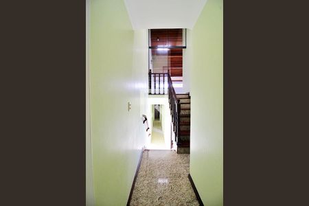 Casa à venda com 260m², 3 quartos e 2 vagasCorredor