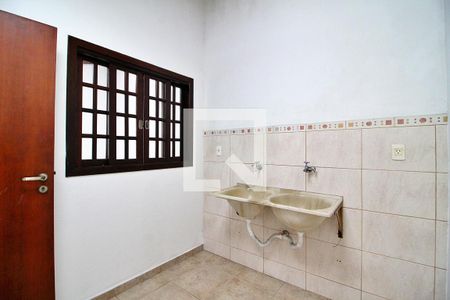 Casa à venda com 260m², 3 quartos e 2 vagasÁrea de Serviço