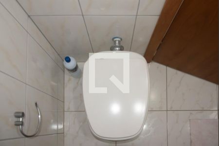 Apartamento à venda com 412m², 6 quartos e 4 vagasBanheiro do Quarto de Serviço