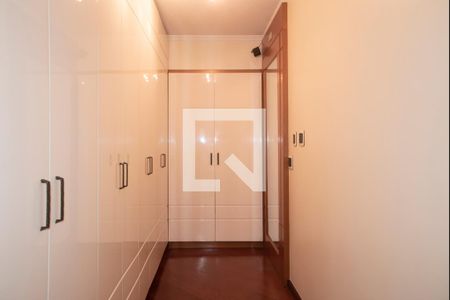 Apartamento à venda com 412m², 6 quartos e 4 vagasCloset da Suíte 3