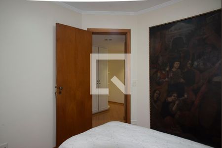 Apartamento à venda com 412m², 6 quartos e 4 vagasQuarto 2