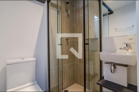 Banheiro de kitnet/studio à venda com 1 quarto, 19m² em Pinheiros, São Paulo