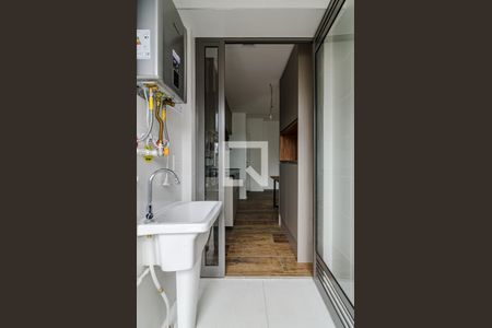 Apartamento para alugar com 68m², 2 quartos e 1 vagaÁrea de serviço