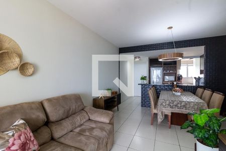Sala de apartamento para alugar com 3 quartos, 95m² em Guilhermina, Praia Grande