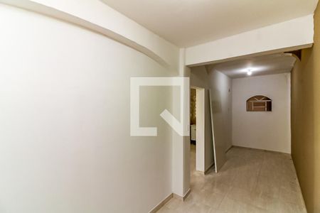 Quarto de casa para alugar com 1 quarto, 80m² em Vila Amália (zona Norte), São Paulo