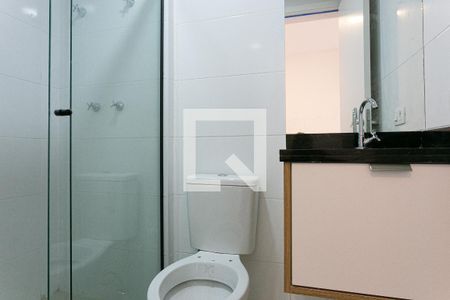 Banheiro de apartamento para alugar com 1 quarto, 30m² em Vila Zilda, São Paulo