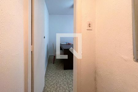 Casa à venda com 100m², 3 quartos e 2 vagasBanheiro de Serviço