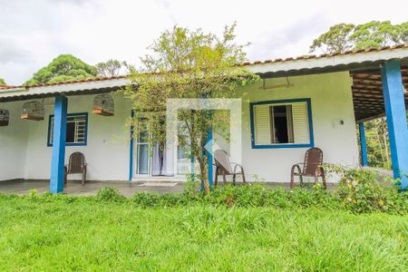 Casa à venda com 5400m², 4 quartos e 5 vagasFachada