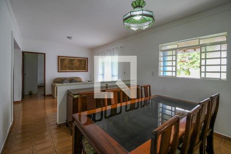 Sala de casa para alugar com 4 quartos, 5400m² em Ivoturucaia, Jundiaí