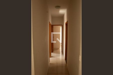 Corredor de apartamento para alugar com 3 quartos, 90m² em Alto Umuarama, Uberlândia