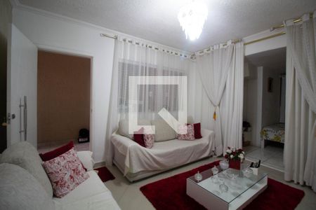 Sala de casa à venda com 5 quartos, 210m² em Parque Guarani, São Paulo