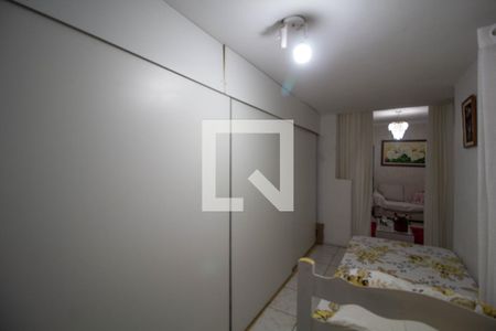 Quarto 1 de casa à venda com 5 quartos, 210m² em Parque Guarani, São Paulo