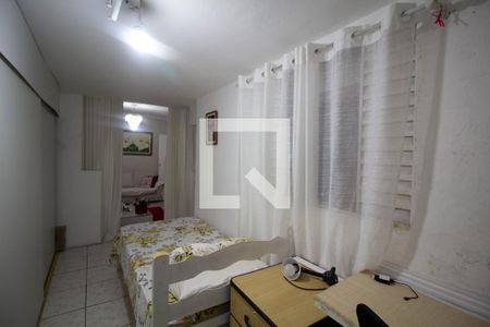 Quarto 1 de casa à venda com 5 quartos, 210m² em Parque Guarani, São Paulo