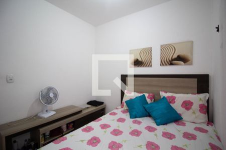 Quarto 2 de casa à venda com 5 quartos, 210m² em Parque Guarani, São Paulo