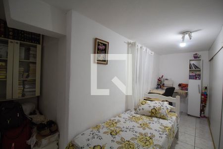 Quarto 1 de casa à venda com 5 quartos, 210m² em Parque Guarani, São Paulo