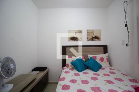 Casa à venda com 210m², 5 quartos e 4 vagas Casa à venda com 210m², 5 quartos e 4 vagasQuarto 2