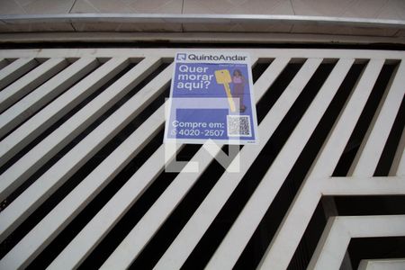 Casa à venda com 210m², 5 quartos e 4 vagas Casa à venda com 210m², 5 quartos e 4 vagasPlaca na Fachada