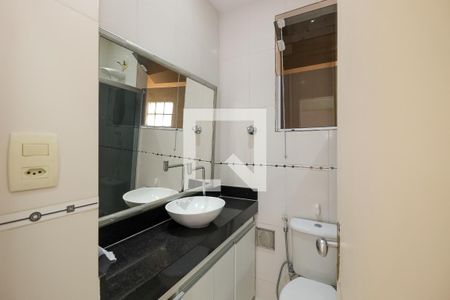 Apartamento para alugar com 64m², 2 quartos e 1 vaga Apartamento para alugar com 64m², 2 quartos e 1 vagaBanheiro Corredor