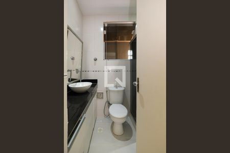 Apartamento para alugar com 64m², 2 quartos e 1 vaga Apartamento para alugar com 64m², 2 quartos e 1 vagaBanheiro Corredor