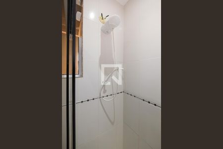 Apartamento para alugar com 64m², 2 quartos e 1 vaga Apartamento para alugar com 64m², 2 quartos e 1 vagaBanheiro Corredor