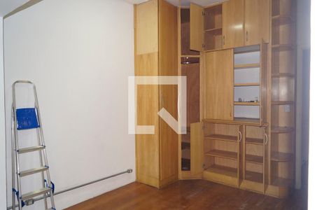 Quarto  de casa à venda com 5 quartos, 350m² em Ipiranga, São Paulo