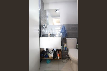 Studio à venda com 30m², 1 quarto e 1 vagaDetalhe do banheiro