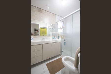 Apartamento à venda com 113m², 3 quartos e 2 vagas Apartamento à venda com 113m², 3 quartos e 2 vagasBanheiro da Suíte 1