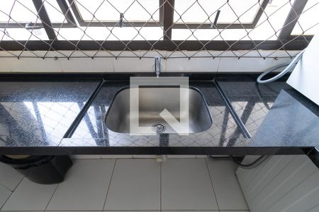 Apartamento à venda com 98m², 3 quartos e 1 vagaÁrea de serviço