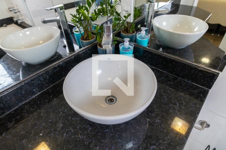 Apartamento à venda com 98m², 3 quartos e 1 vagaBanheiro da suíte