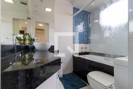 Apartamento à venda com 98m², 3 quartos e 1 vagaBanheiro da suíte