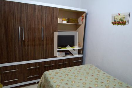 Casa de condomínio à venda com 240m², 4 quartos e 5 vagasSuíte