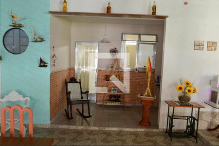 Casa de condomínio à venda com 240m², 4 quartos e 5 vagasTerraço Gourmet 