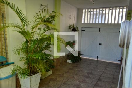 Casa de condomínio à venda com 240m², 4 quartos e 5 vagasGaragem