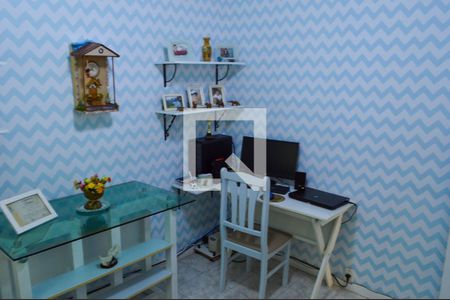 Casa de condomínio à venda com 240m², 4 quartos e 5 vagasQuarto 2