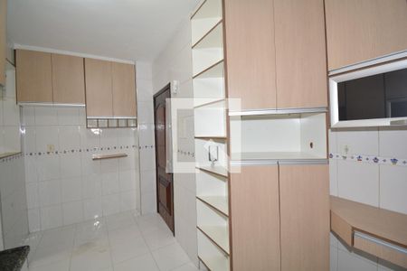 Apartamento à venda com 77m², 2 quartos e 1 vagaCozinha