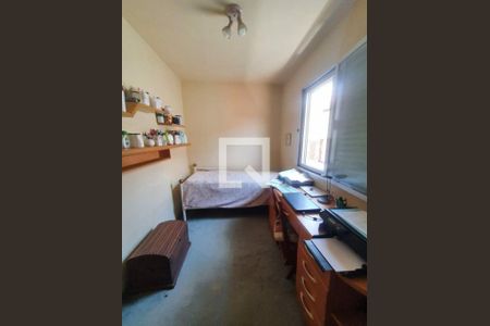 Casa à venda com 3 quartos, 240m² em Jardim Prudência, São Paulo