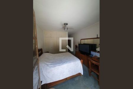 Casa à venda com 3 quartos, 240m² em Jardim Prudência, São Paulo