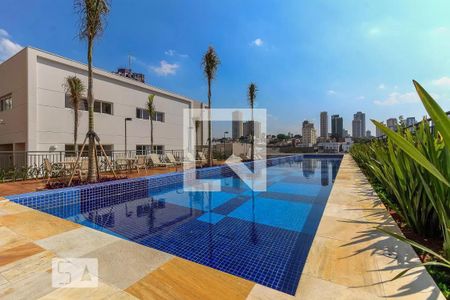 Studio à venda com 34m², 1 quarto e 1 vaga Studio à venda com 34m², 1 quarto e 1 vagaÁrea comum - Piscina