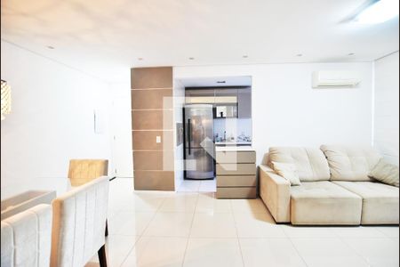 Sala de apartamento à venda com 2 quartos, 58m² em Camaquã, Porto Alegre