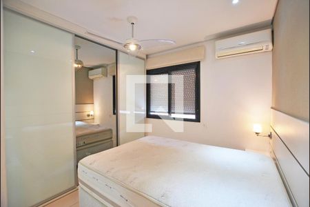 Suíte de apartamento à venda com 2 quartos, 58m² em Camaquã, Porto Alegre