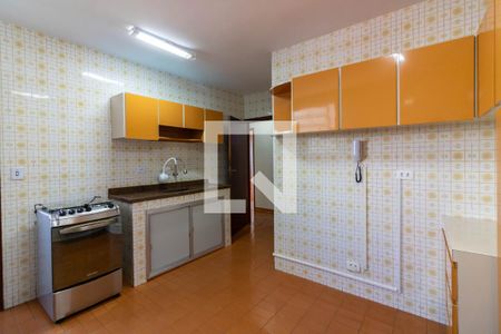 Apartamento para alugar com 100m², 2 quartos e sem vagaCozinha 