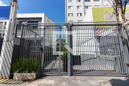 Apartamento para alugar com 100m², 2 quartos e sem vagaFachada