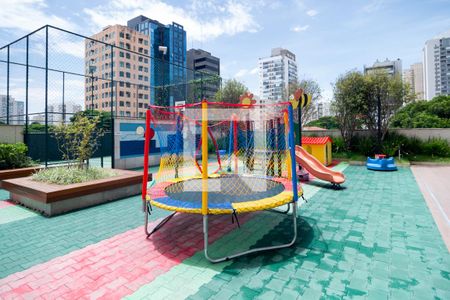 Apartamento à venda com 213m², 4 quartos e 4 vagasPlayground