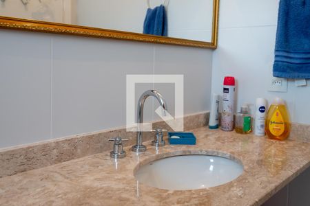 Apartamento à venda com 213m², 4 quartos e 4 vagasBanheiro Quarto 2 - Suíte