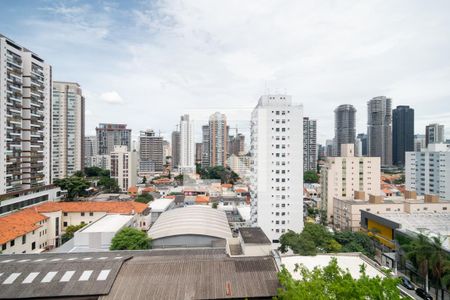 Apartamento à venda com 213m², 4 quartos e 4 vagasVaranda - Vista