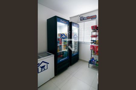 Apartamento à venda com 213m², 4 quartos e 4 vagasMini Mercado