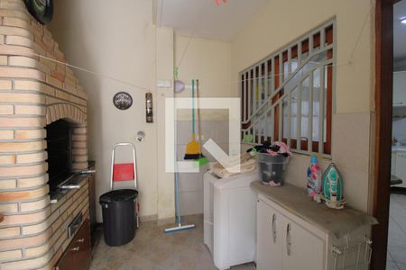 Casa à venda com 97m², 3 quartos e 2 vagasLavanderia - churrasqueira