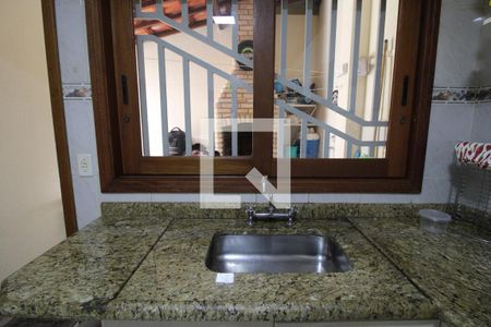 Casa à venda com 97m², 3 quartos e 2 vagasPia da cozinha